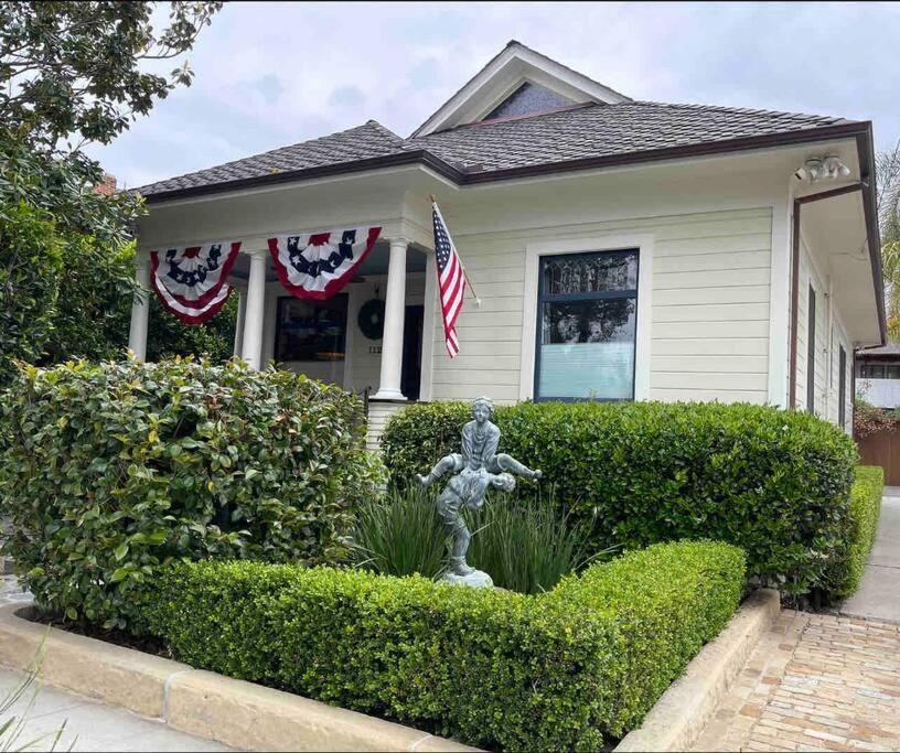 Upscale Downtown Home Walk To Beach Shops Bars 2 Santa Barbara Exterior foto