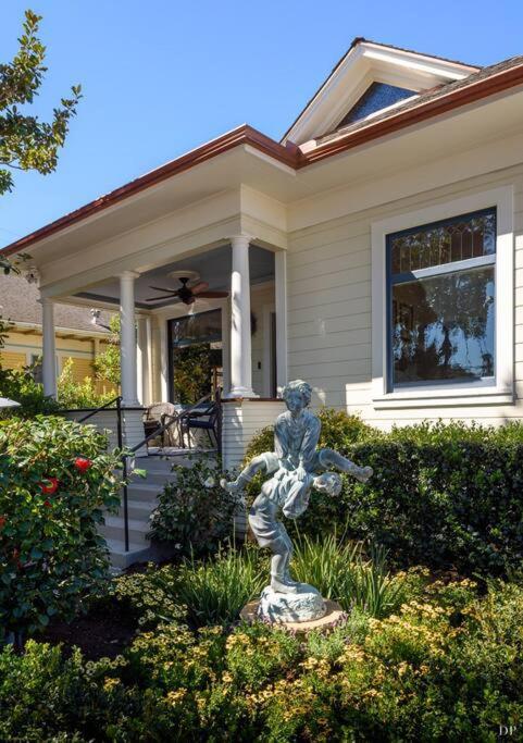 Upscale Downtown Home Walk To Beach Shops Bars 2 Santa Barbara Exterior foto