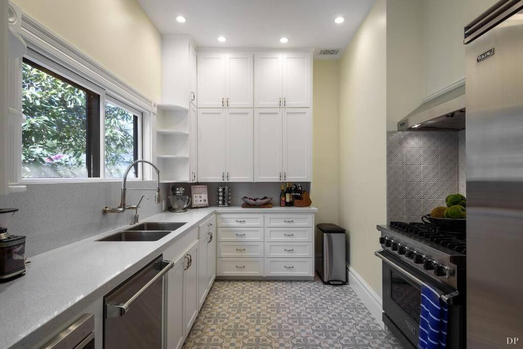 Upscale Downtown Home Walk To Beach Shops Bars 2 Santa Barbara Exterior foto